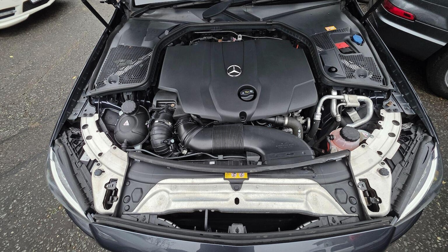 Used Mercedes-Benz C Class 2015 for sale - 77303780: Photo 21