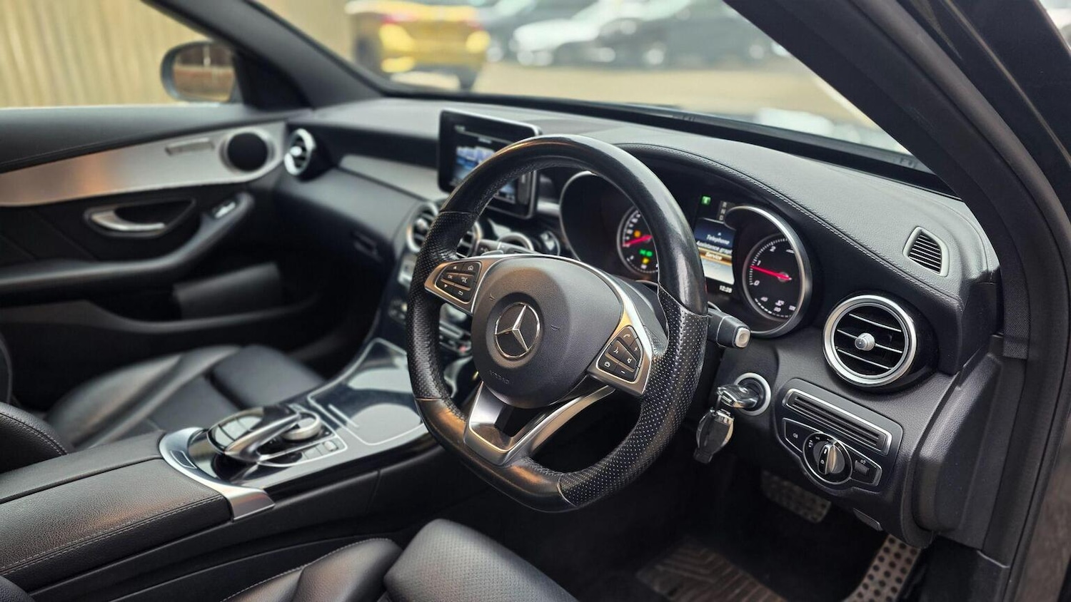 Used Mercedes-Benz C Class 2015 for sale - 77303780: Photo 29