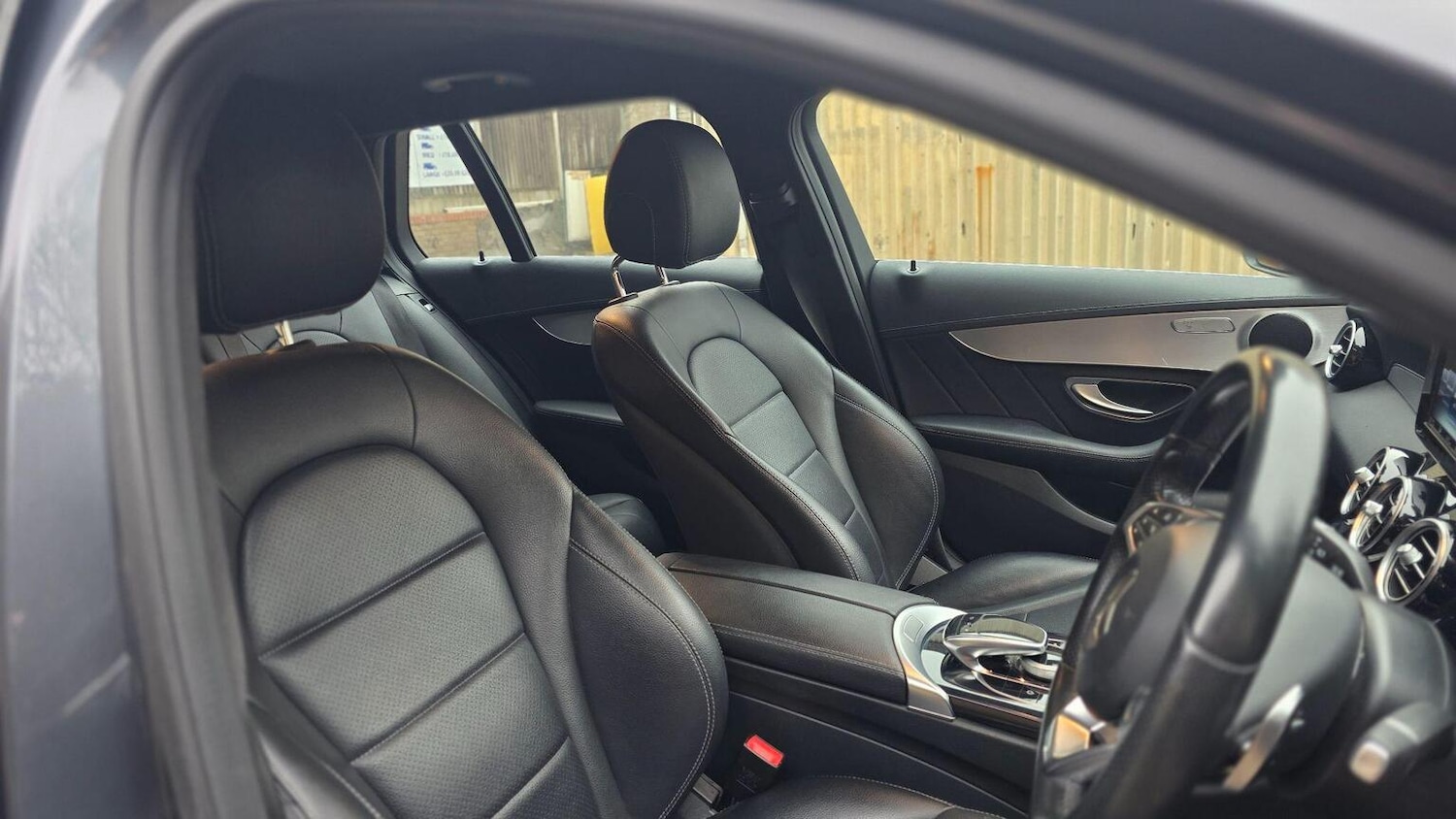 Used Mercedes-Benz C Class 2015 for sale - 77303780: Photo 30