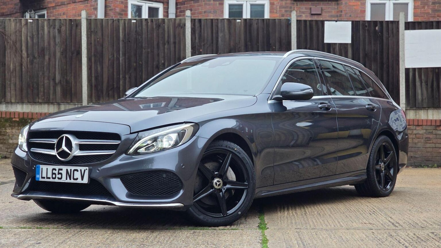 Used Mercedes-Benz C Class 2015 for sale - 77303780: Photo 74