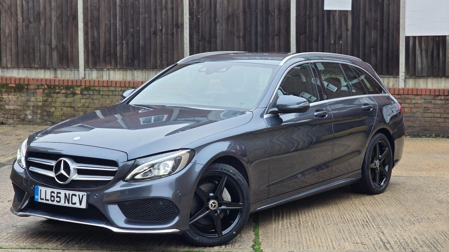 Used Mercedes-Benz C Class 2015 for sale - 77303780: Photo 75