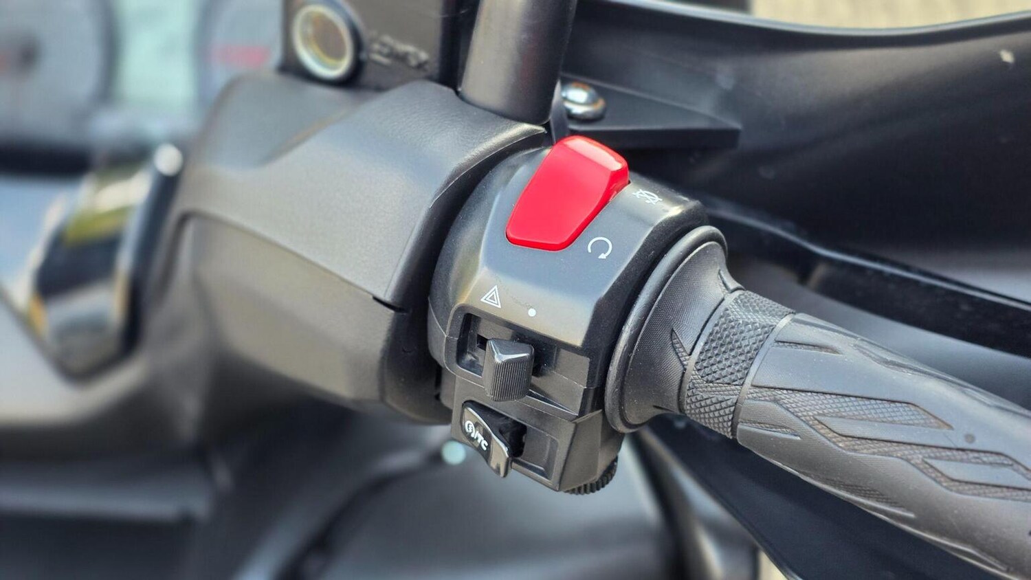 Used Suzuki Burgman 400 2023 for sale - 78750534: Photo 14