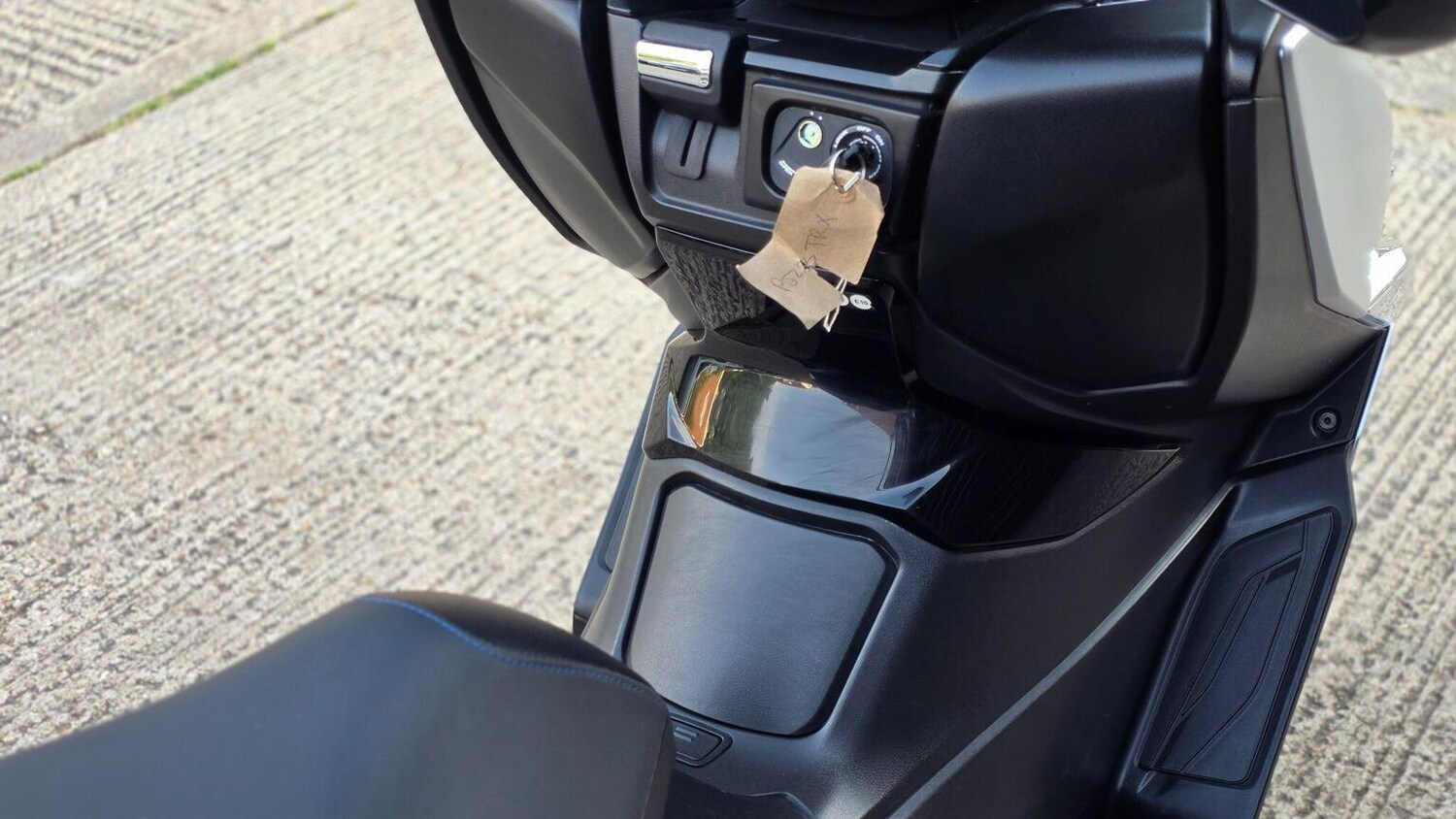 Used Suzuki Burgman 400 2023 for sale - 78750534: Photo 29