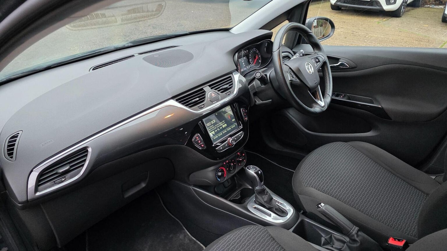 Used Vauxhall Corsa 2016 for sale - 77023128: Photo 12
