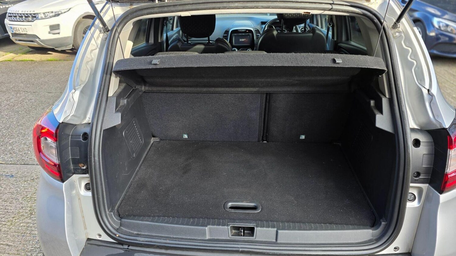 Used Renault Captur 2017 for sale - 77915661: Photo 15