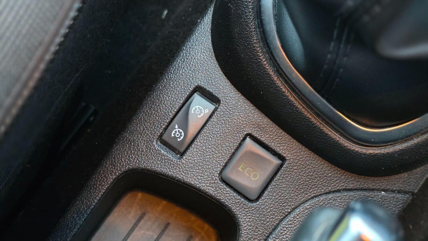 Used Renault Captur 2017 for sale - 77915661: Photo 21