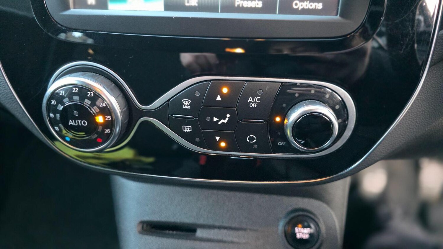 Used Renault Captur 2017 for sale - 77915661: Photo 22