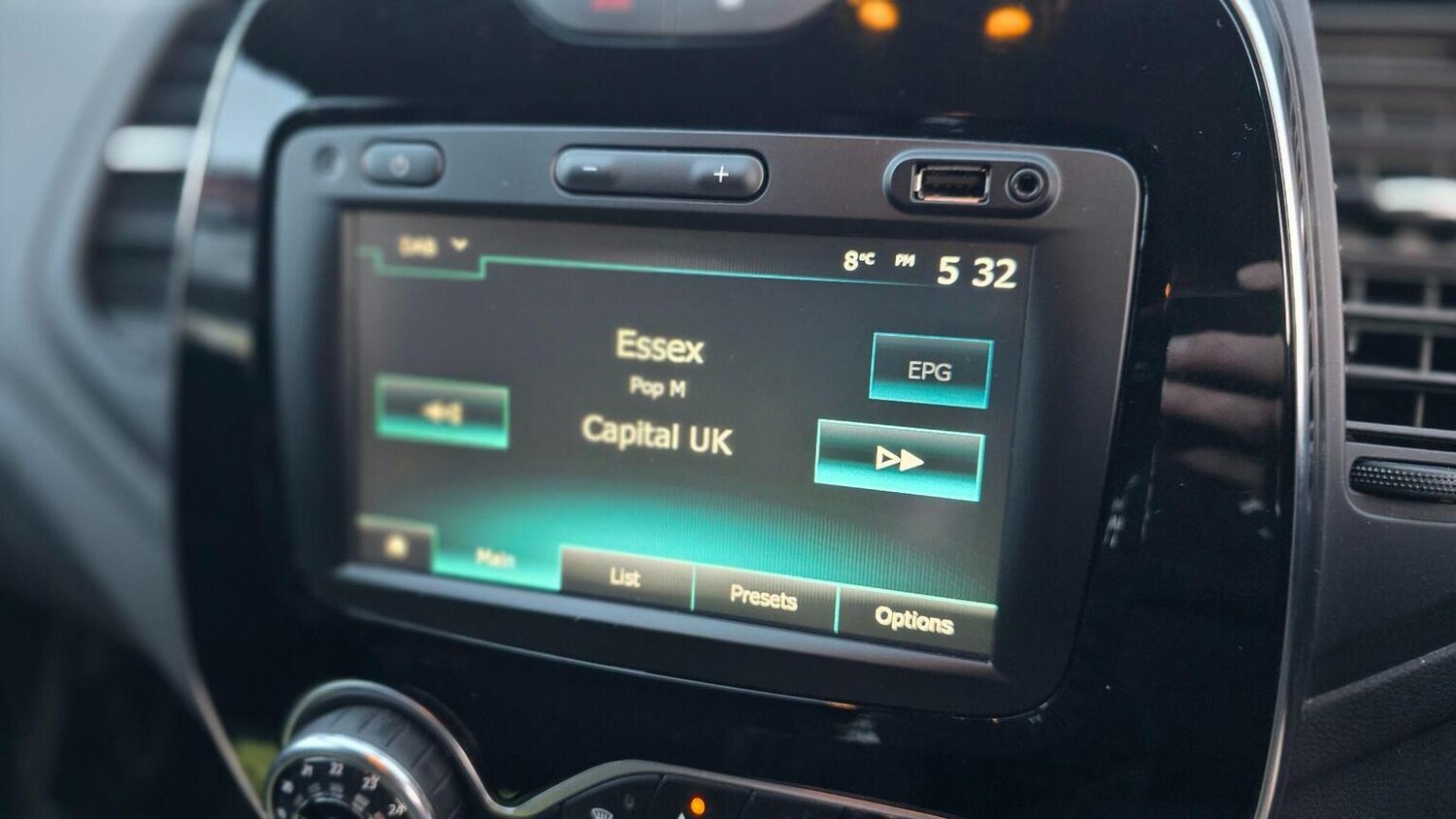 Used Renault Captur 2017 for sale - 77915661: Photo 23