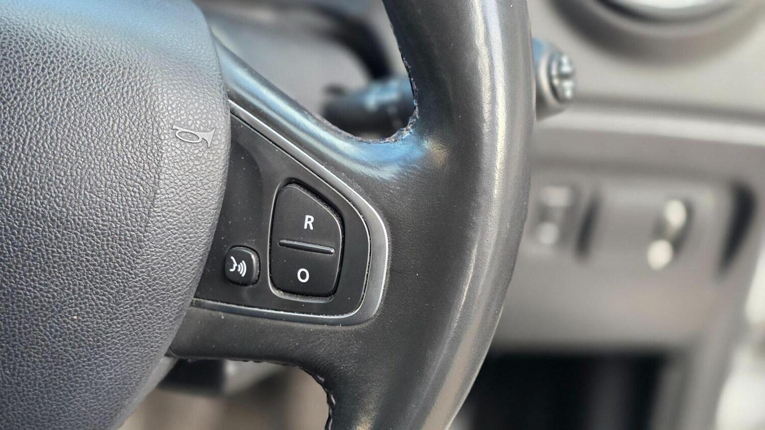 Used Renault Captur 2017 for sale - 77915661: Photo 29