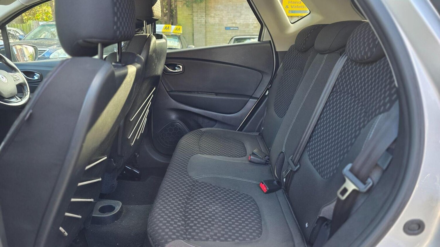 Used Renault Captur 2017 for sale - 77915661: Photo 34