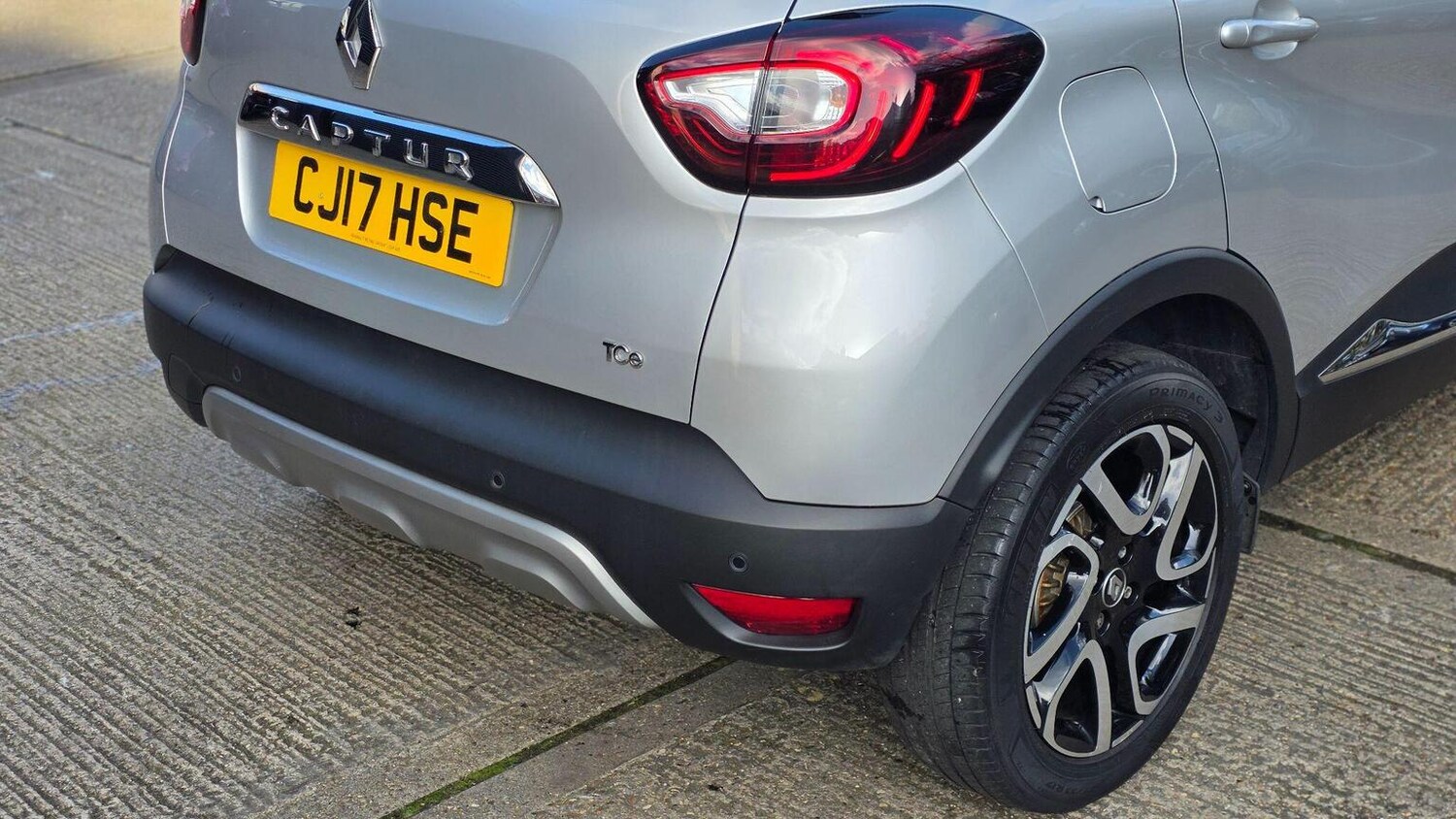 Used Renault Captur 2017 for sale - 77915661: Photo 42