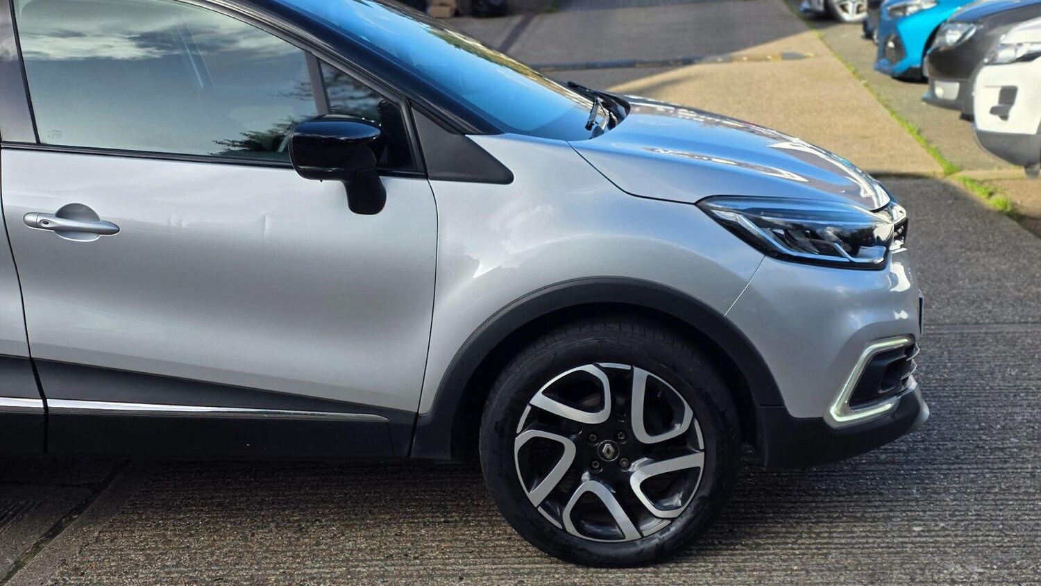 Used Renault Captur 2017 for sale - 77915661: Photo 44