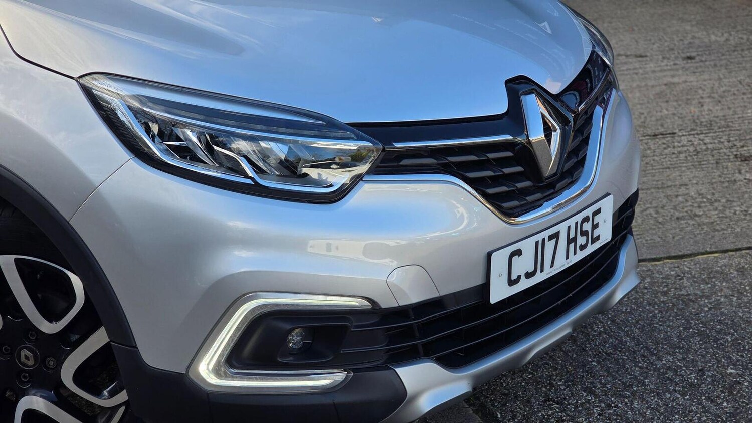 Used Renault Captur 2017 for sale - 77915661: Photo 47