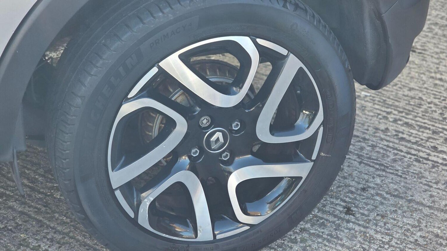 Used Renault Captur 2017 for sale - 77915661: Photo 56