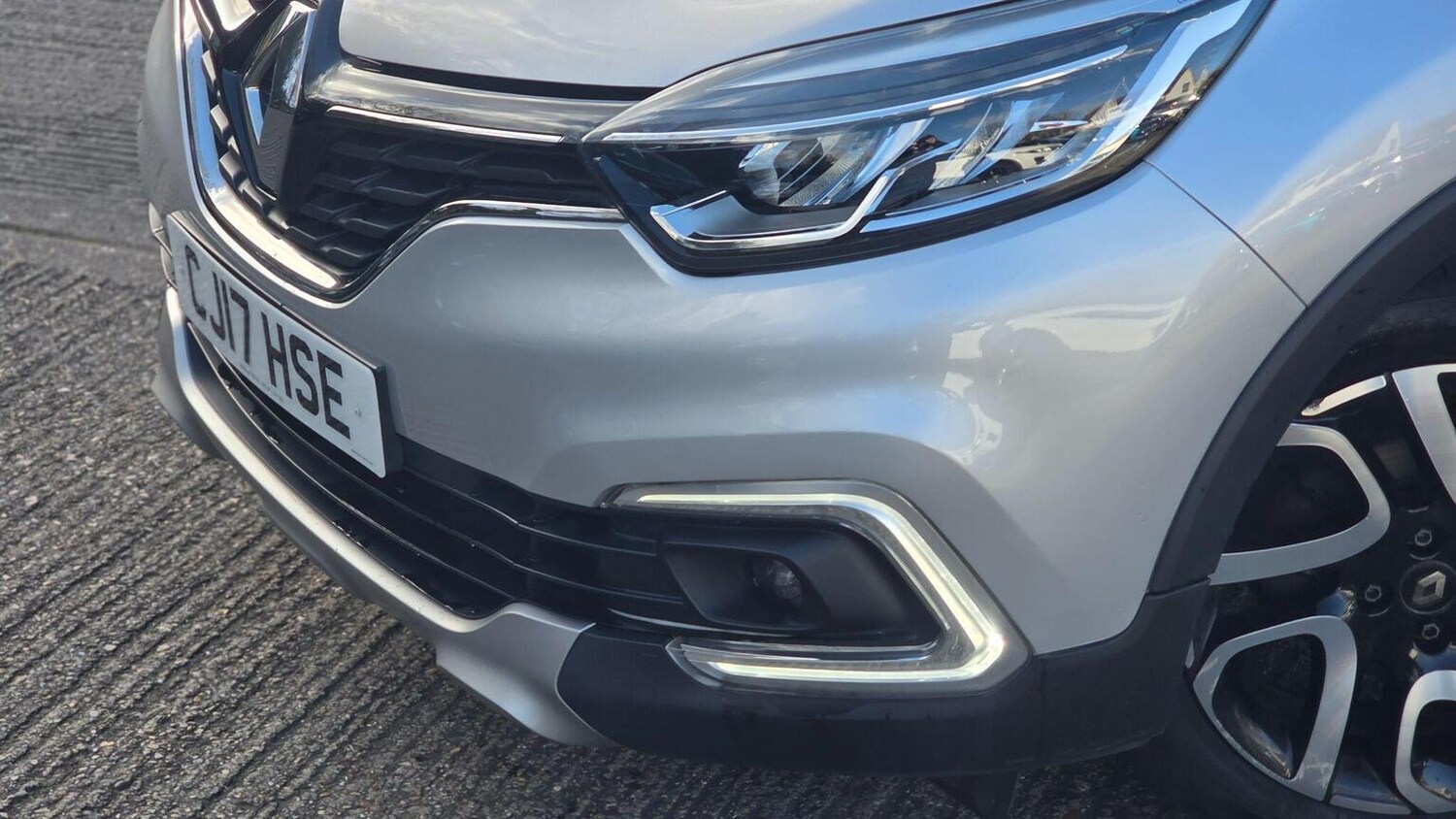 Used Renault Captur 2017 for sale - 77915661: Photo 57