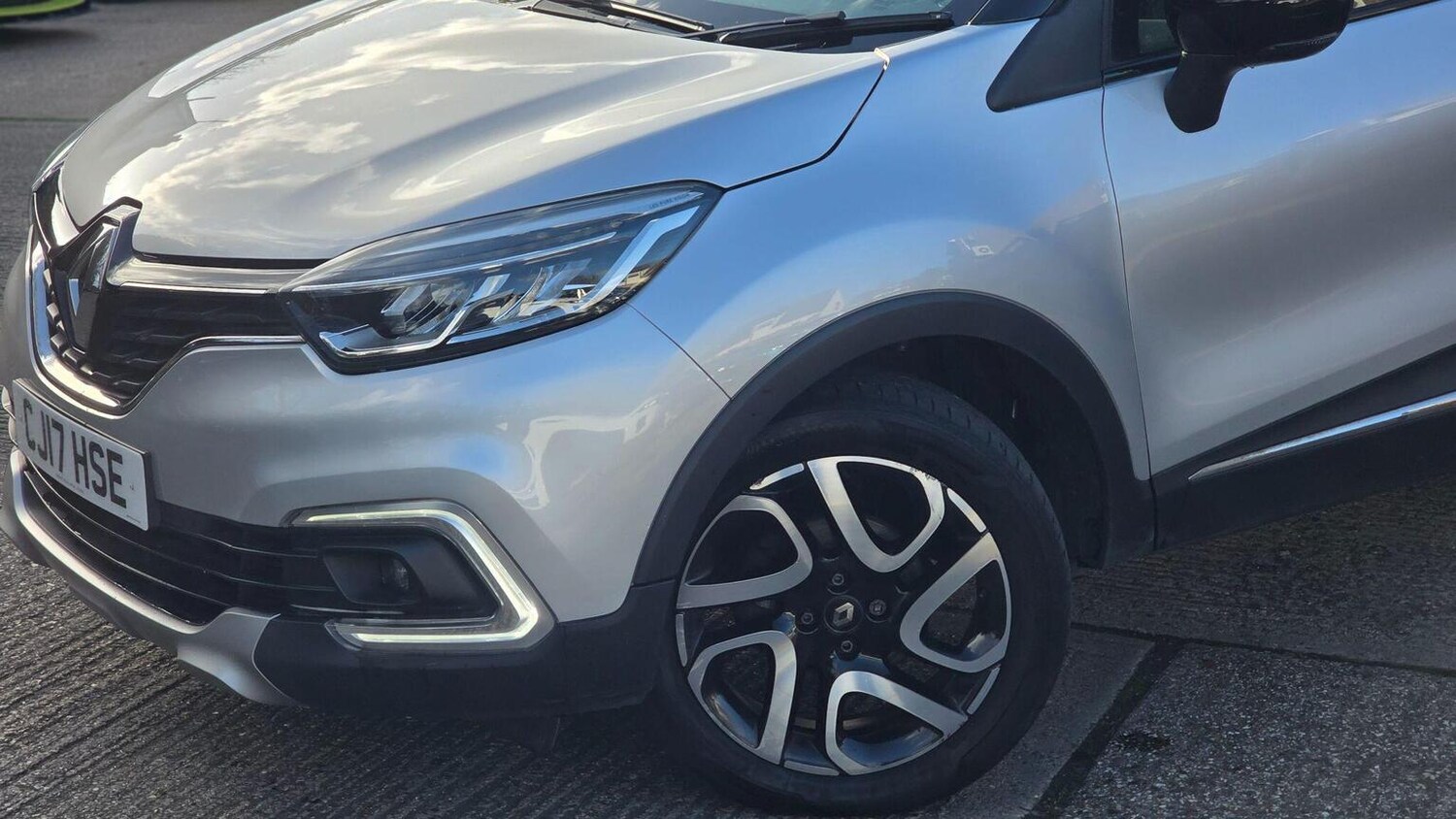 Used Renault Captur 2017 for sale - 77915661: Photo 61