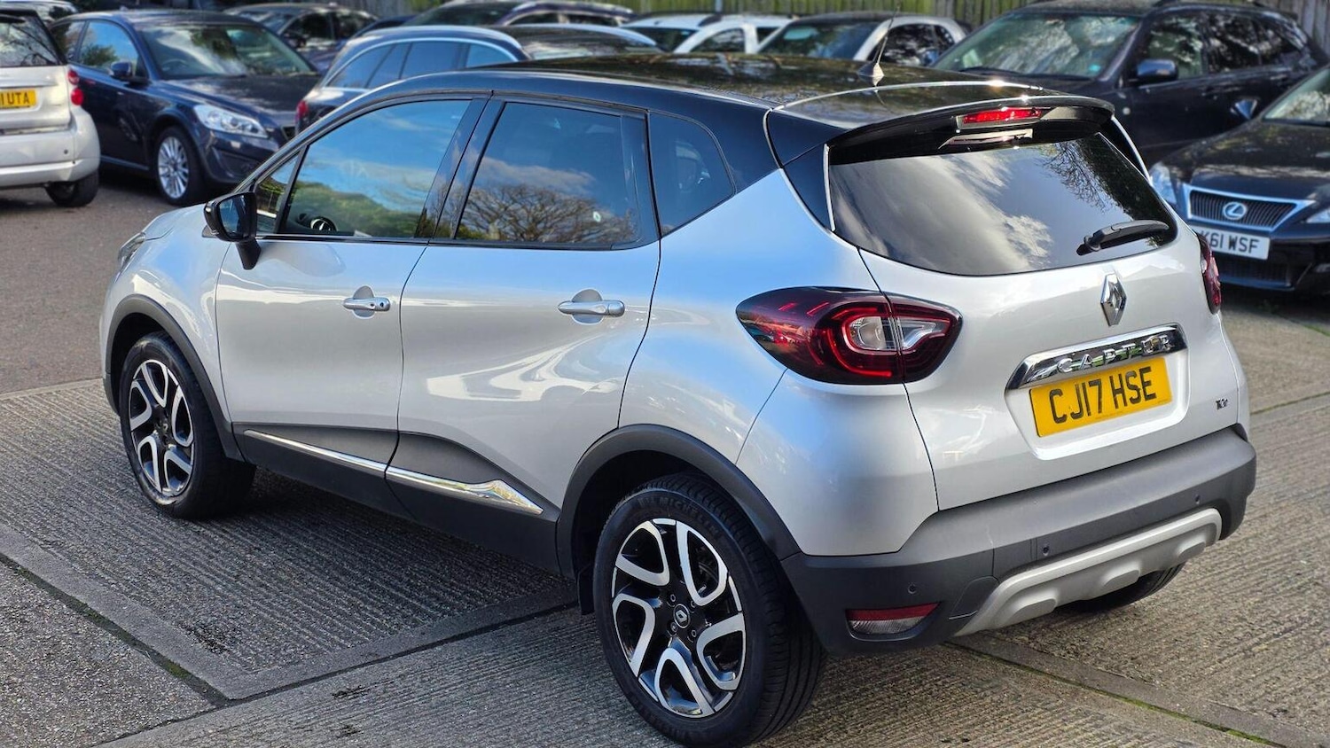 Used Renault Captur 2017 for sale - 77915661: Photo 8