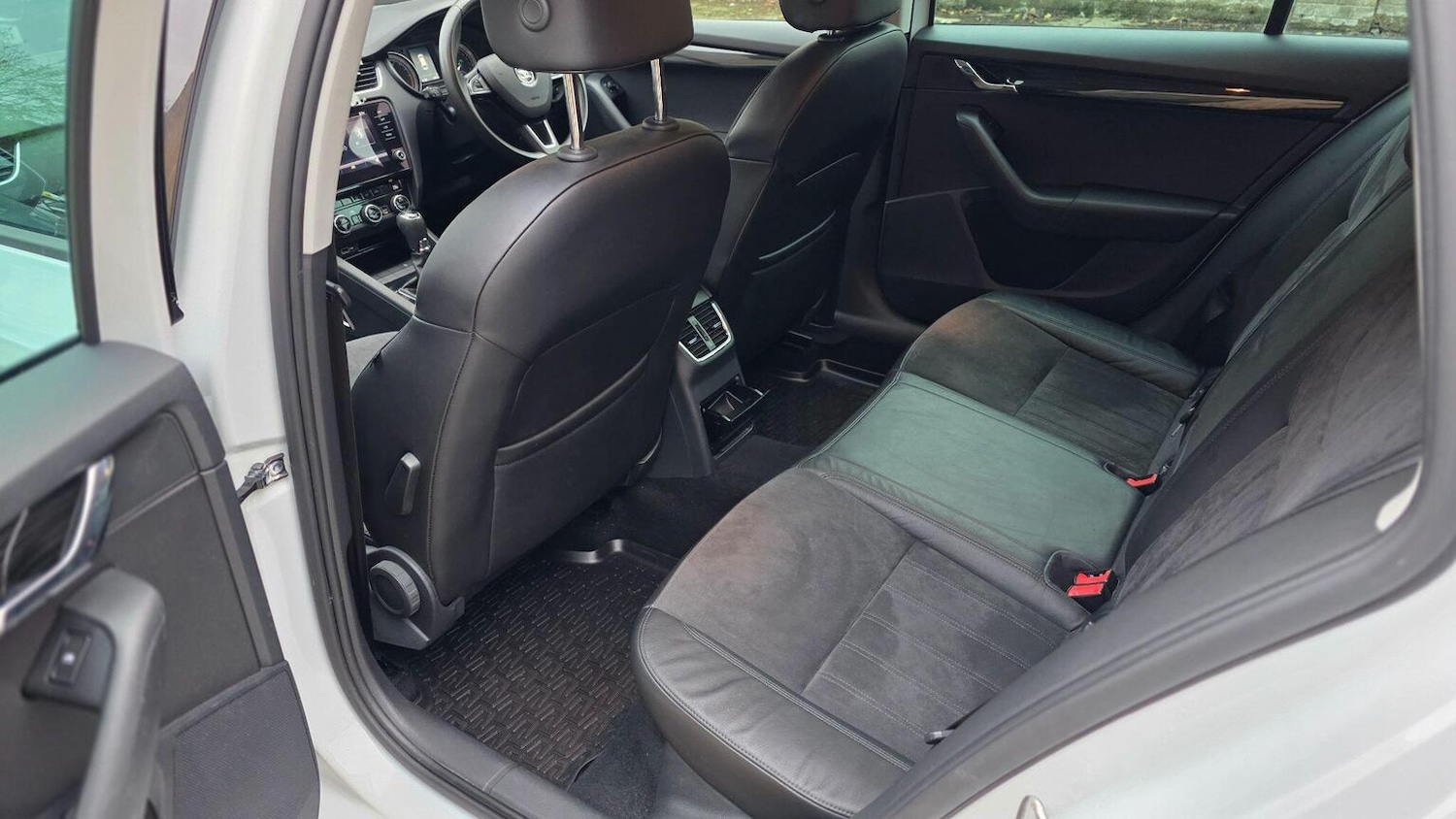 Used Skoda Octavia 2018 for sale - 76712421: Photo 29