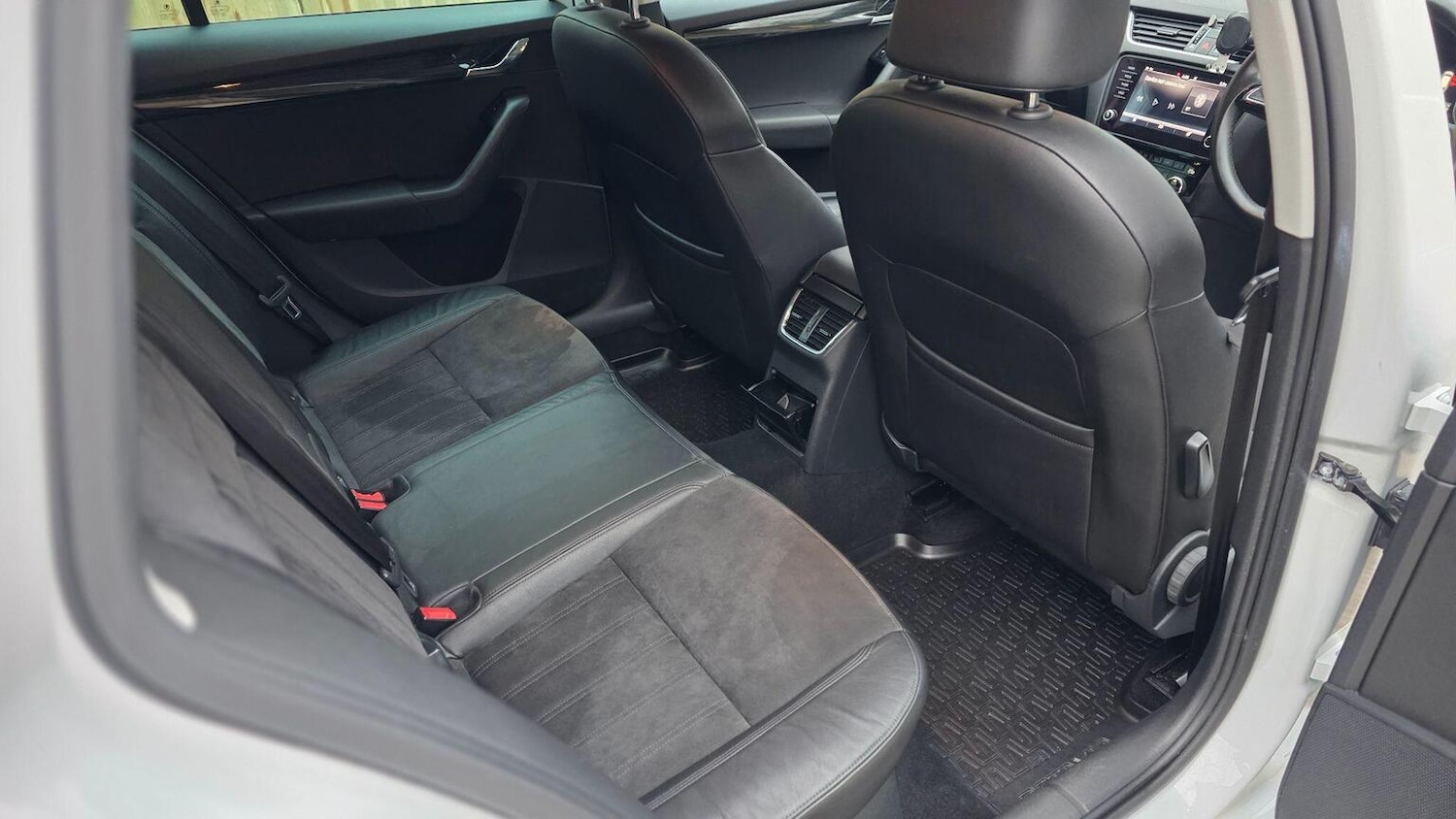 Used Skoda Octavia 2018 for sale - 76712421: Photo 39