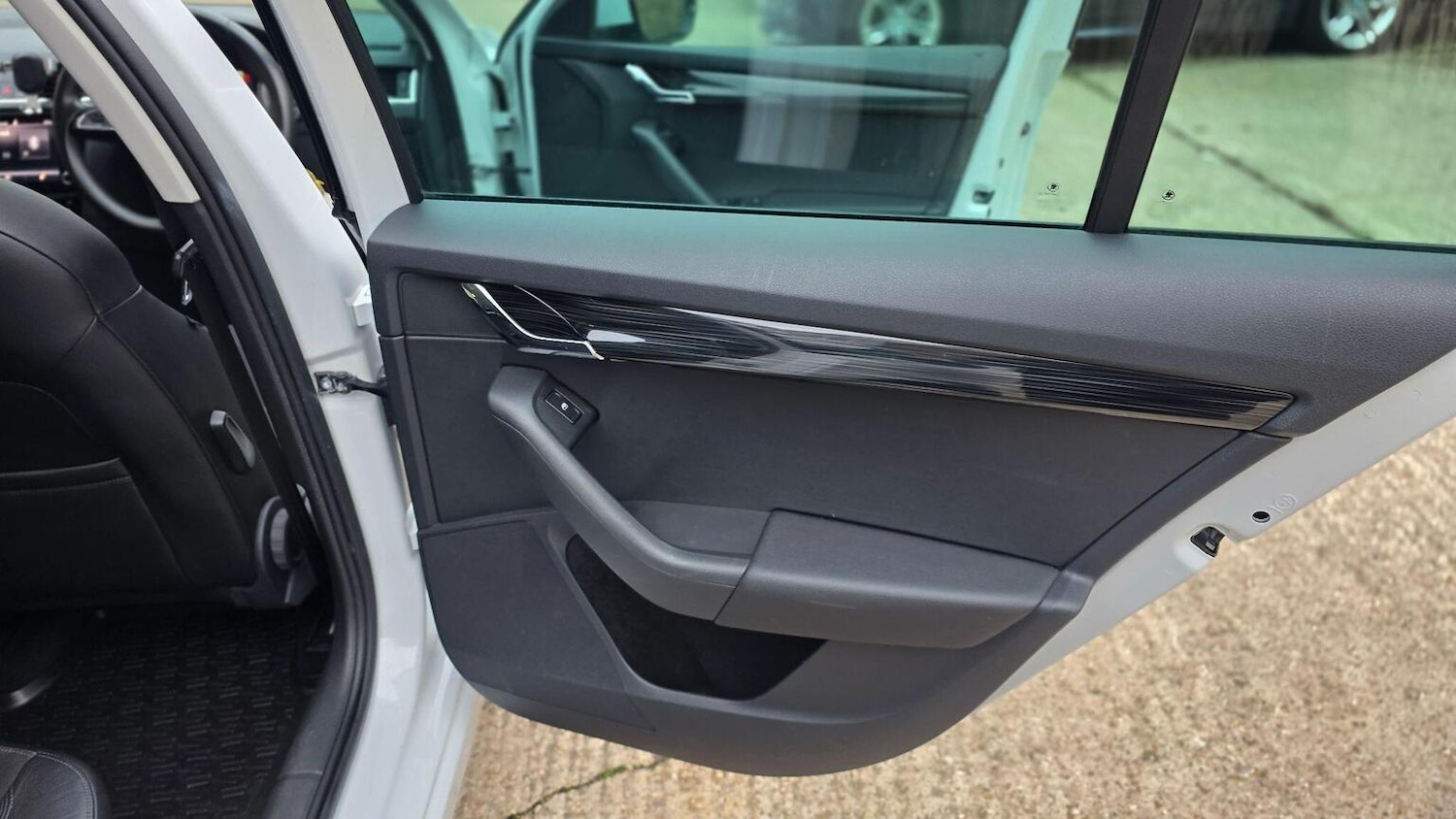 Used Skoda Octavia 2018 for sale - 76712421: Photo 40