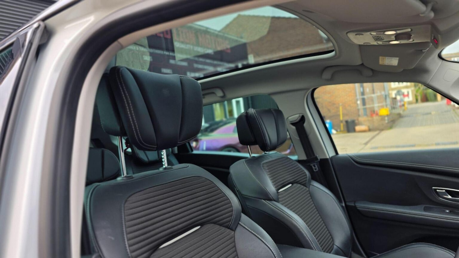 Used Renault Grand Scenic 2020 for sale - 77342591: Photo 33