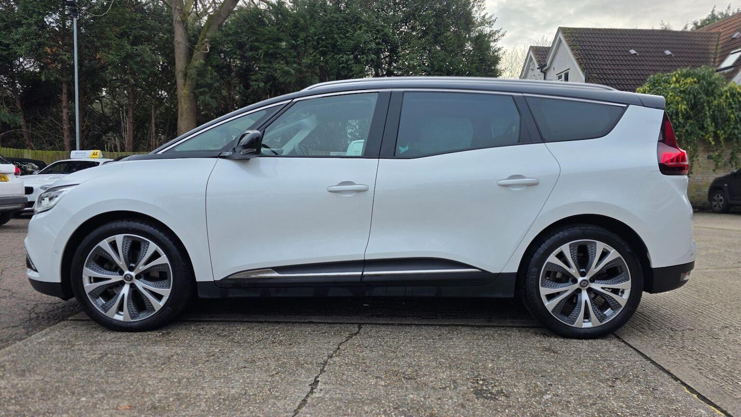 Used Renault Grand Scenic 2020 for sale - 77342591: Photo 9