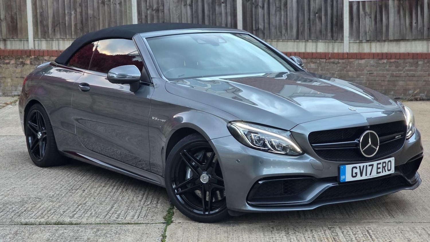 Used Mercedes-Benz C Class 2017 for sale - 76107385: Photo 2