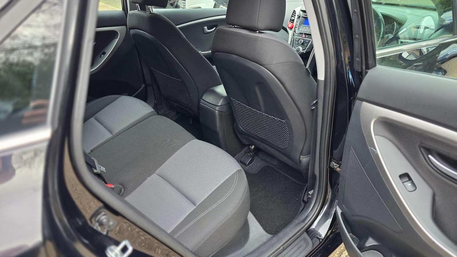 Used Hyundai i30 2015 for sale - 77656308: Photo 33