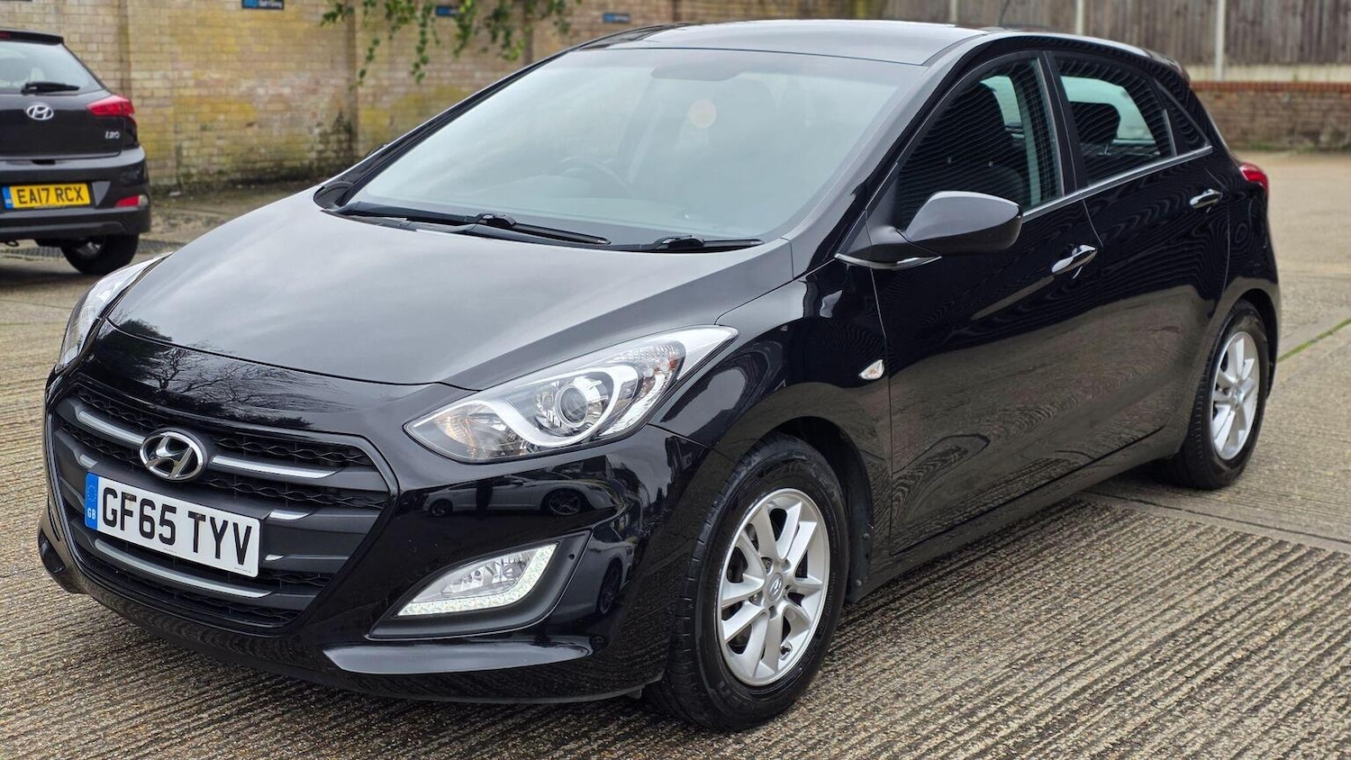 Used Hyundai i30 2015 for sale - 77656308: Photo 9