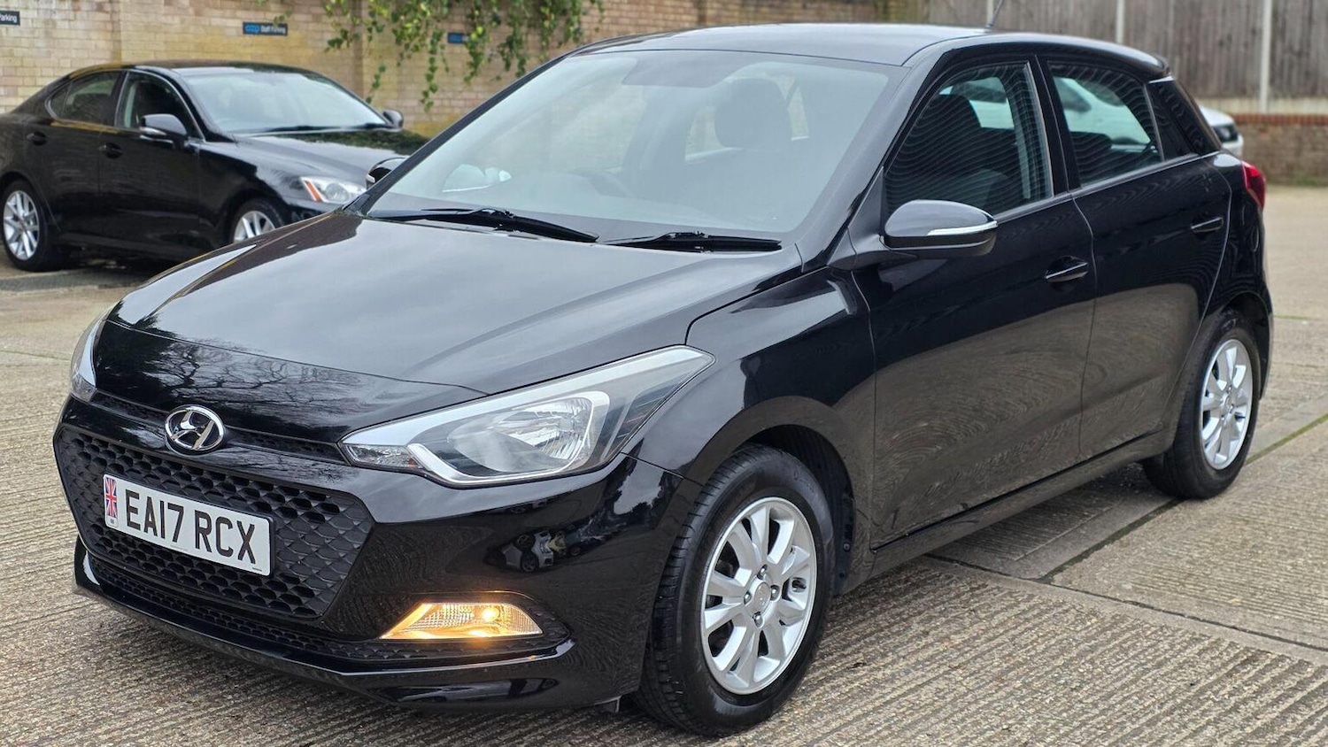 Used Hyundai i20 2017 for sale - 77635334: Photo 10