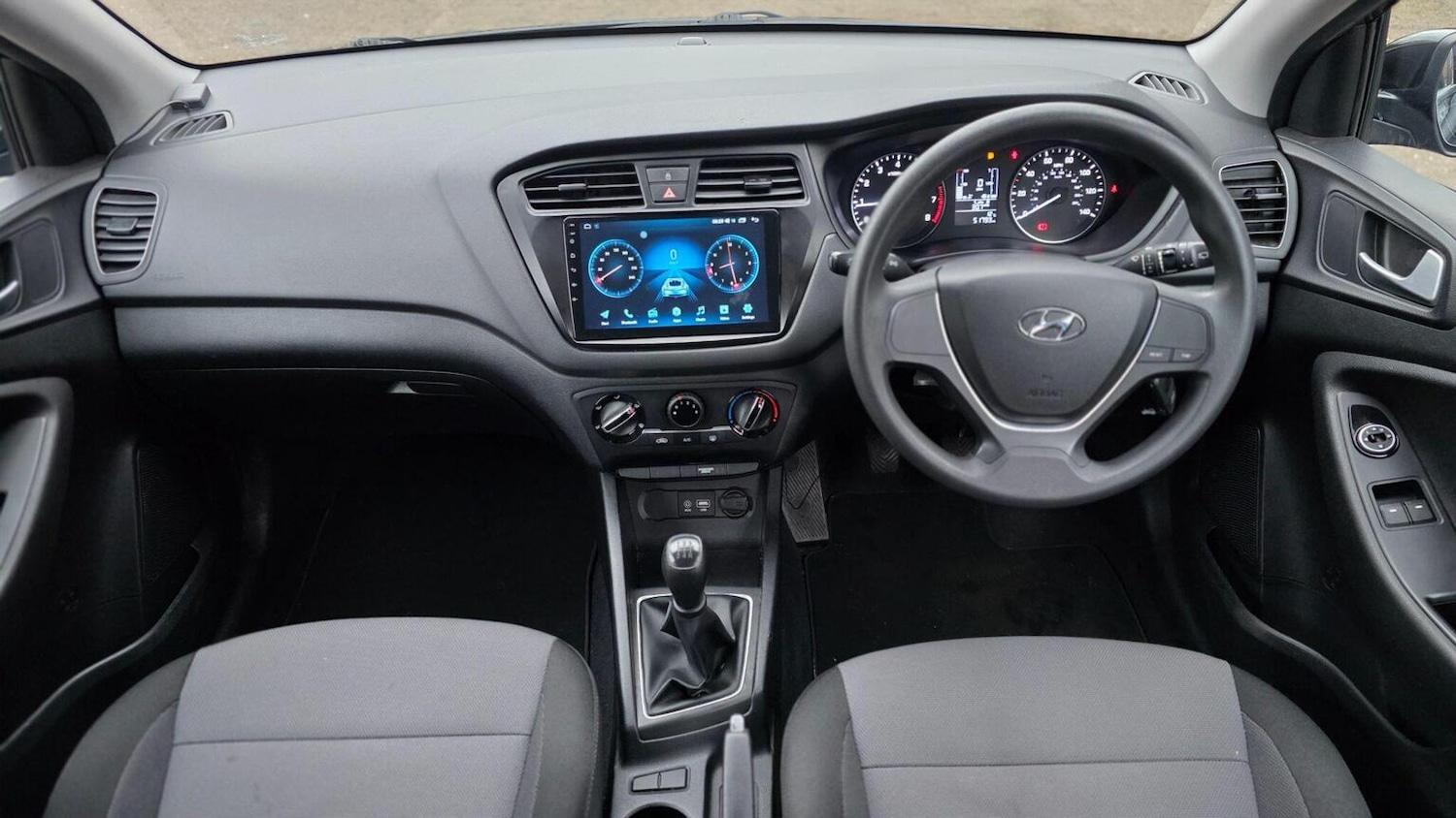 Used Hyundai i20 2017 for sale - 77635334: Photo 13