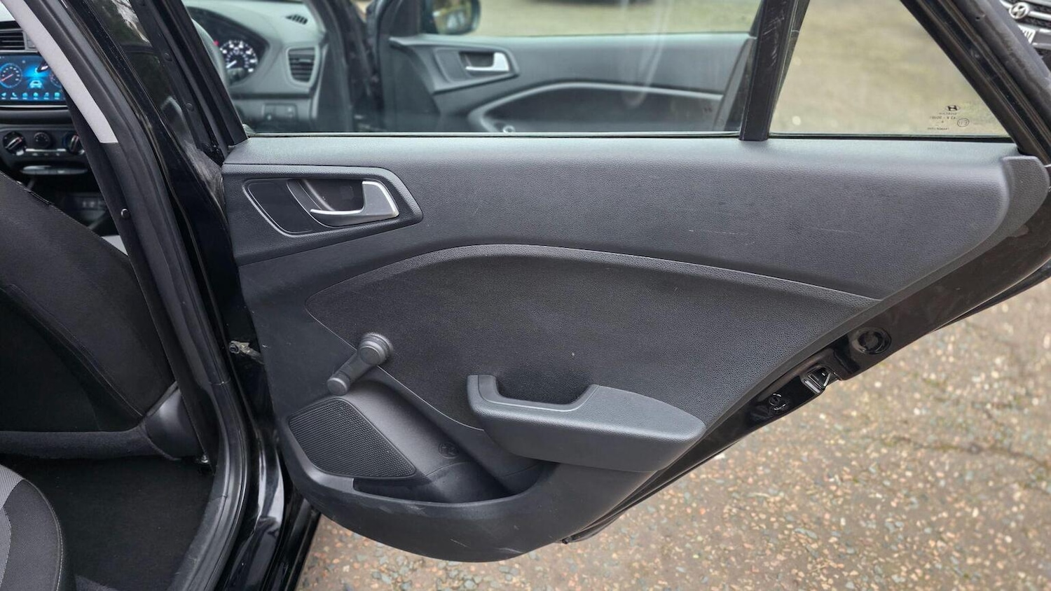 Used Hyundai i20 2017 for sale - 77635334: Photo 29