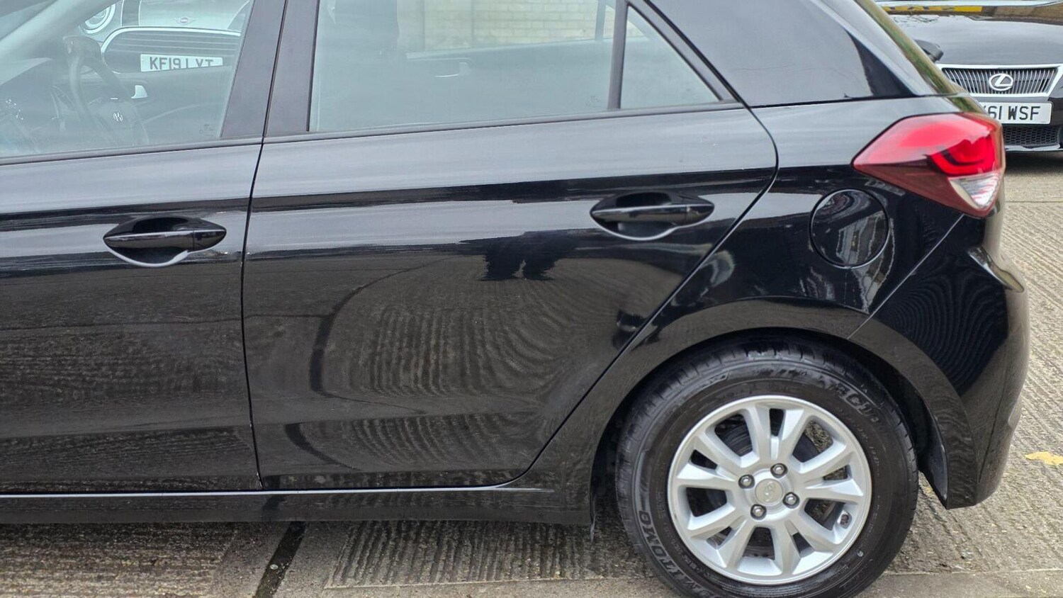 Used Hyundai i20 2017 for sale - 77635334: Photo 43