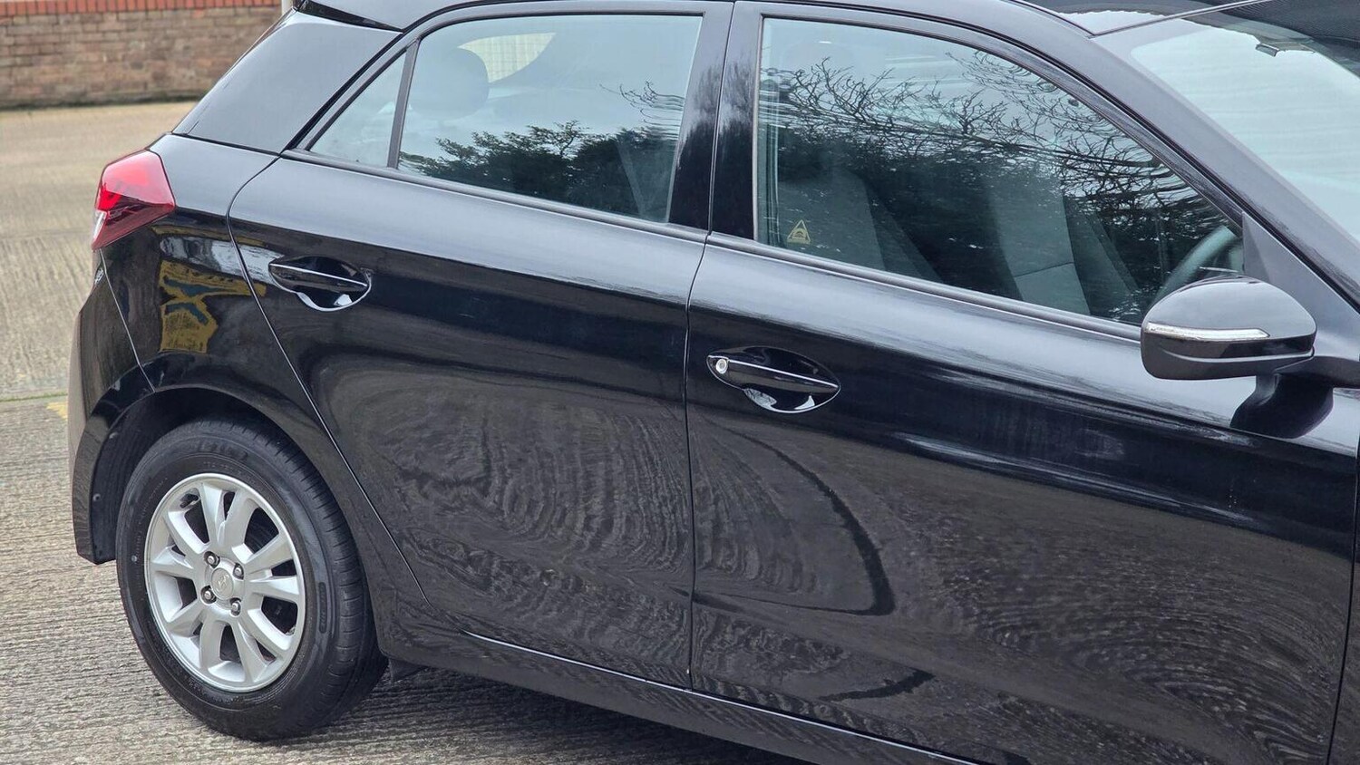 Used Hyundai i20 2017 for sale - 77635334: Photo 51