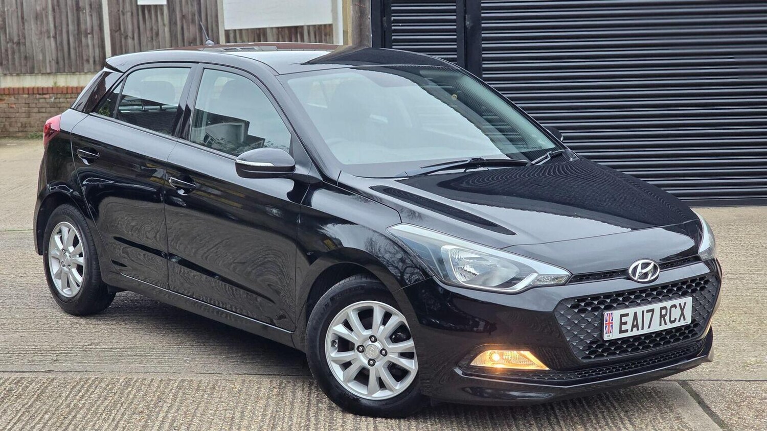 Used Hyundai i20 2017 for sale - 77635334: Photo 55