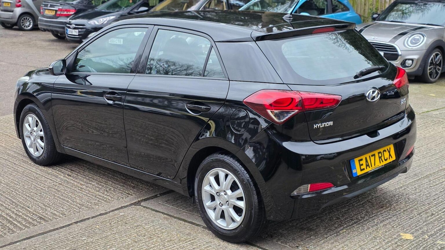 Used Hyundai i20 2017 for sale - 77635334: Photo 8