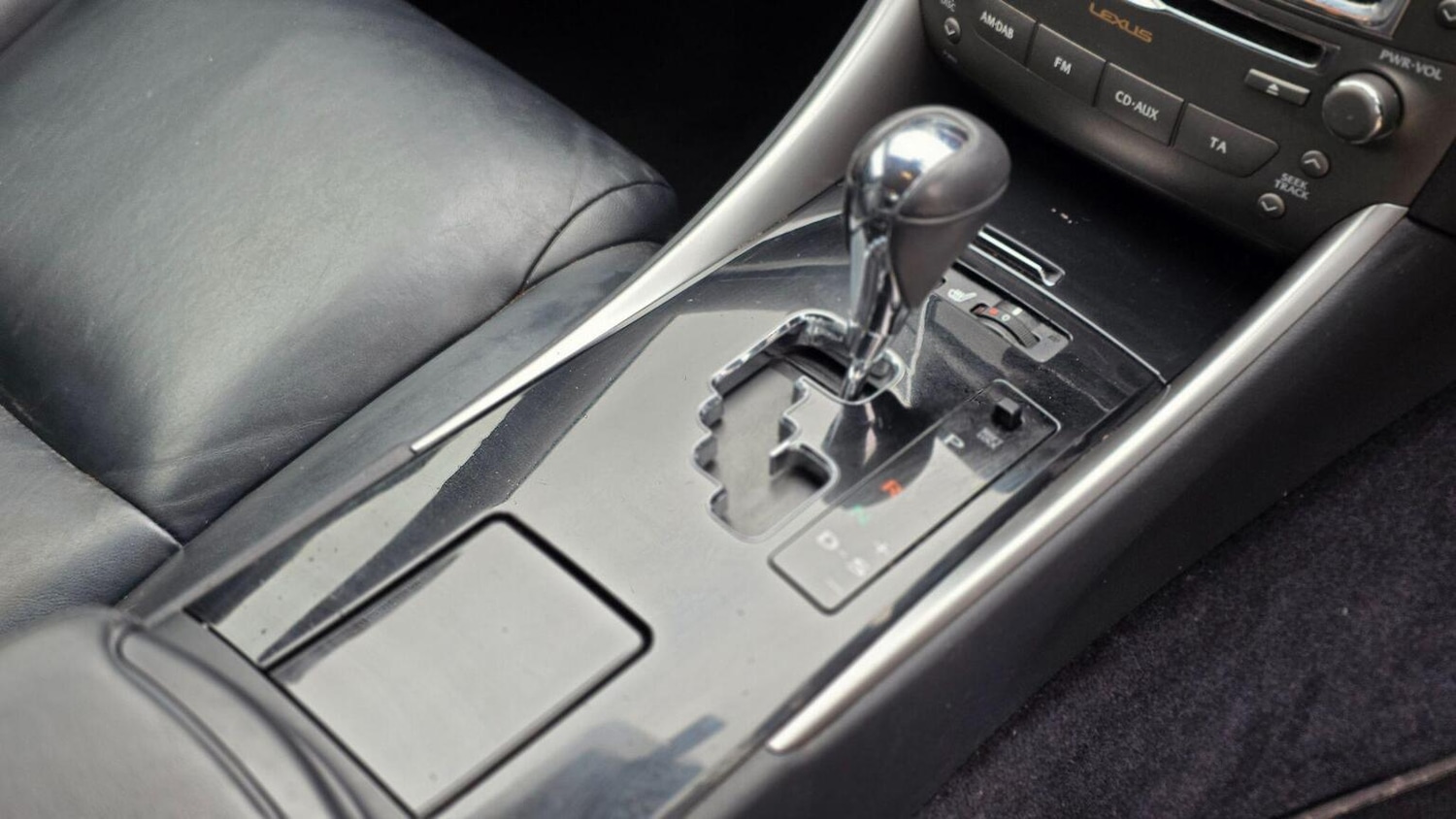 Used Lexus IS 2011 for sale - 77635330: Photo 18