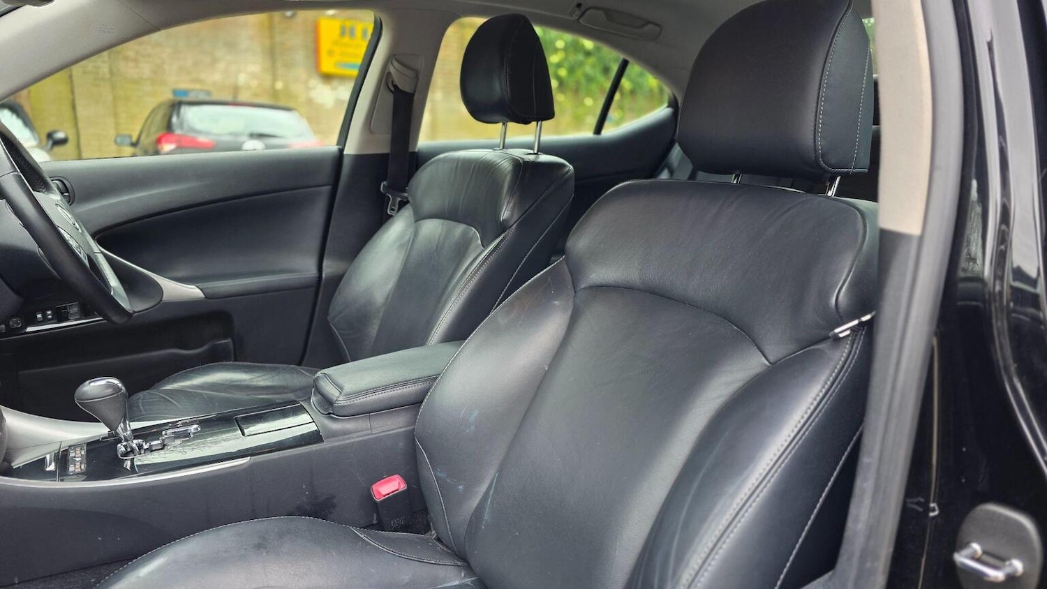 Used Lexus IS 2011 for sale - 77635330: Photo 28