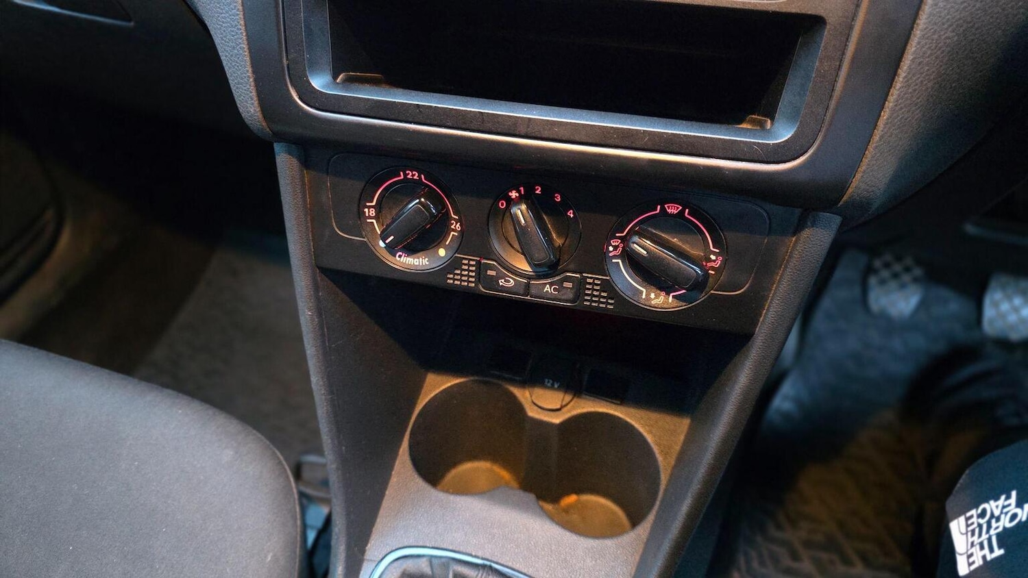 Used Volkswagen Polo 2010 for sale - 77921288: Photo 19