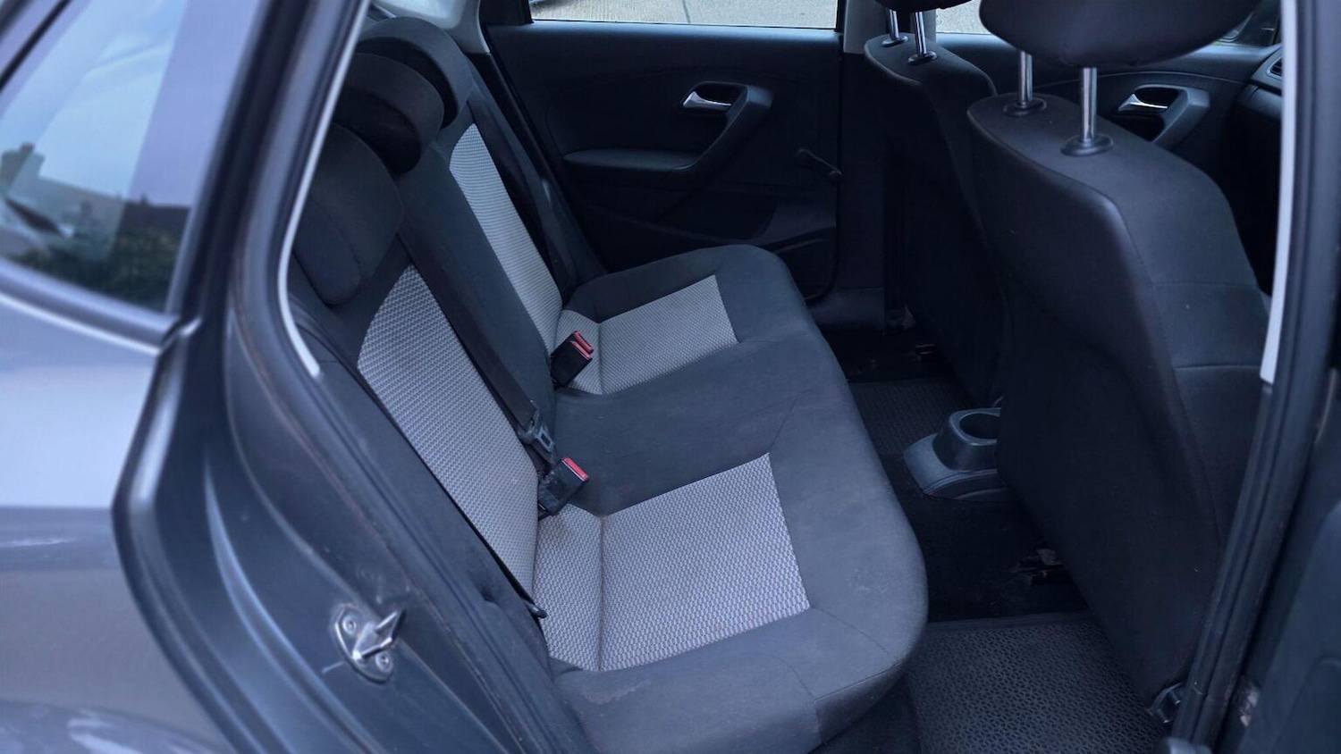 Used Volkswagen Polo 2010 for sale - 77921288: Photo 23