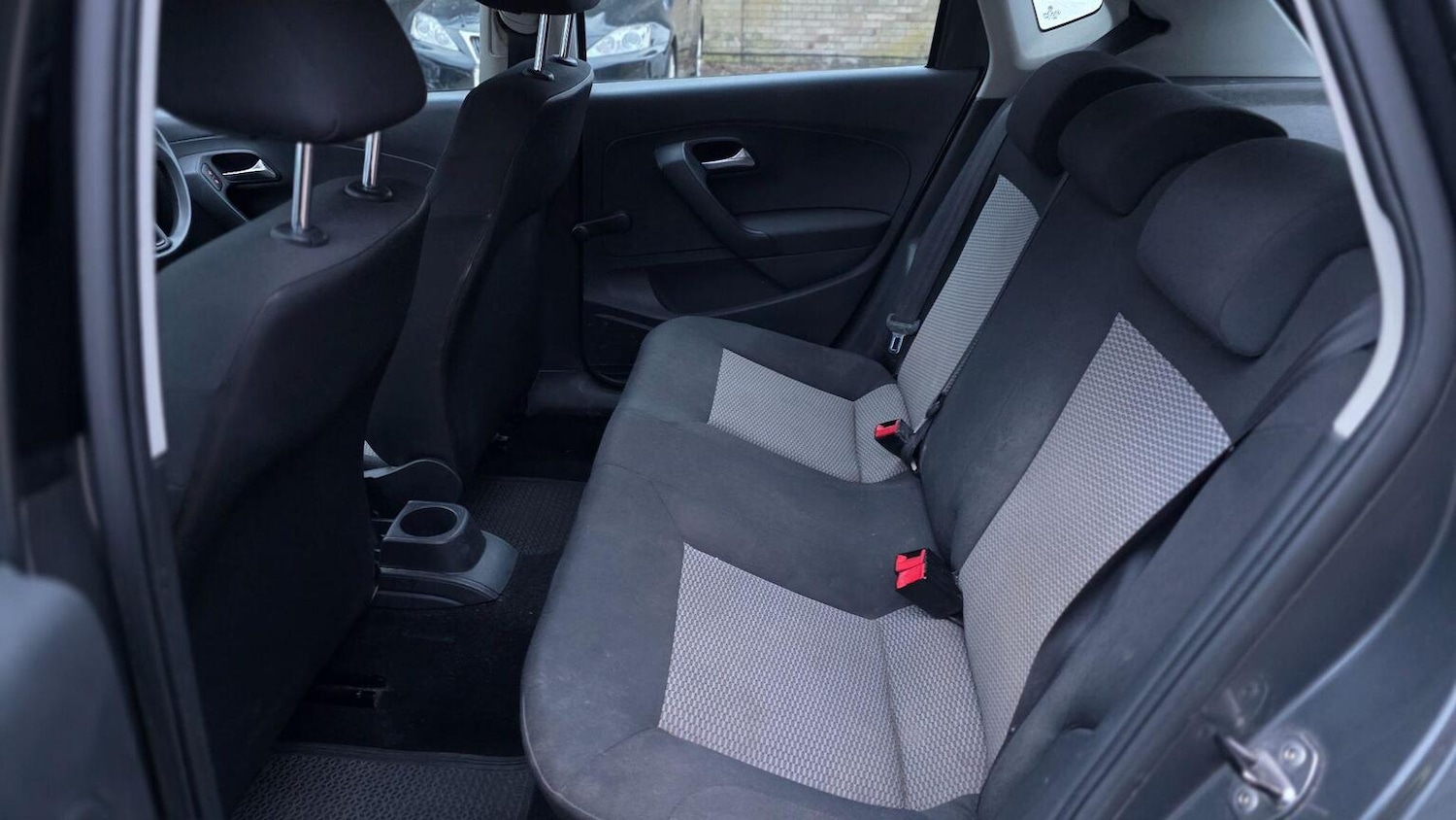 Used Volkswagen Polo 2010 for sale - 77921288: Photo 26