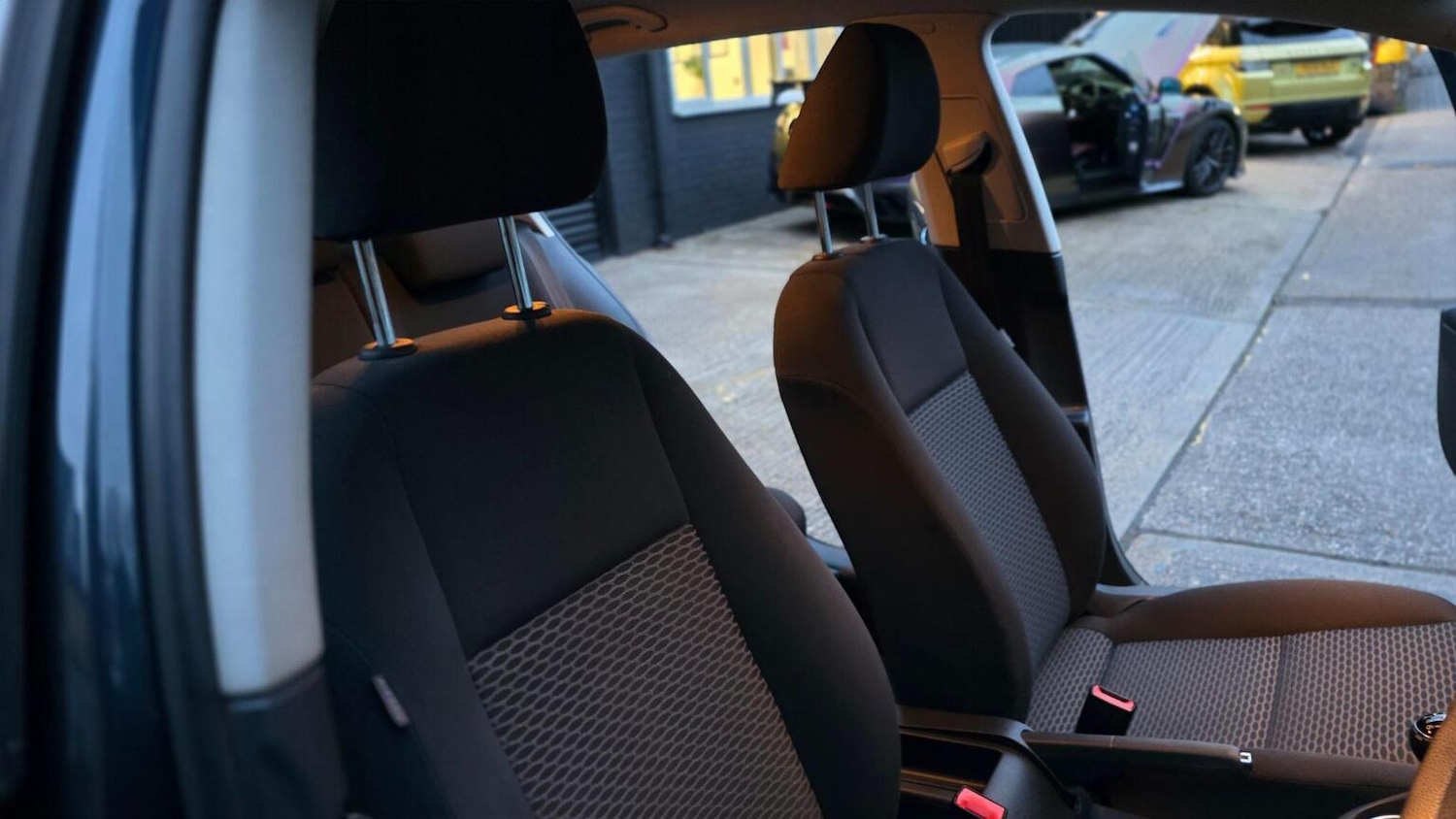 Used Volkswagen Golf 2010 for sale - 77516074: Photo 21