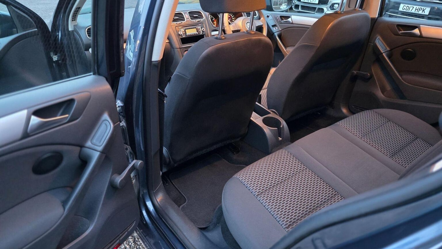 Used Volkswagen Golf 2010 for sale - 77516074: Photo 26