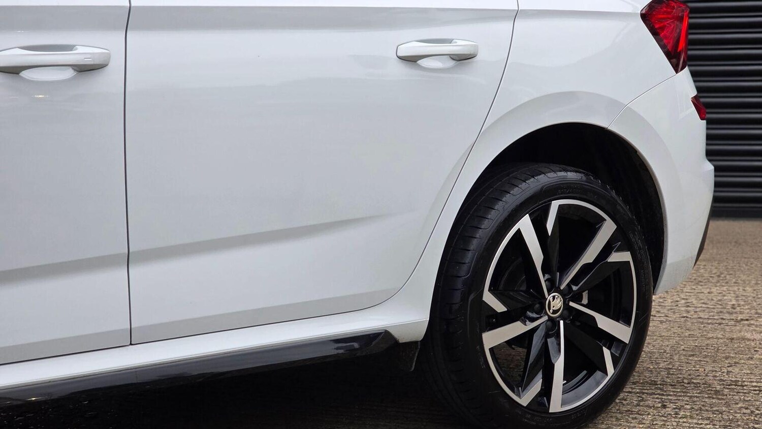 Used Skoda Kamiq 2024 for sale - 77915685: Photo 77