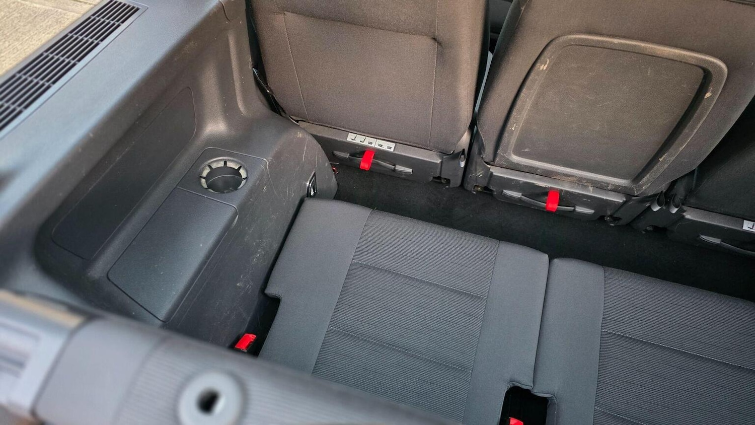 Used Volkswagen Touran 2009 for sale - 77774785: Photo 15