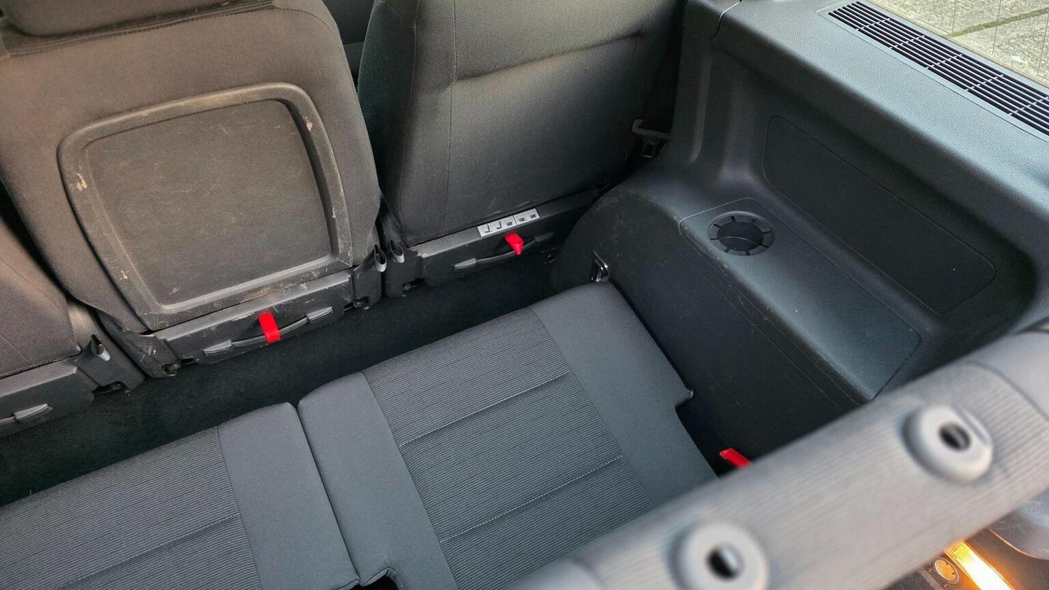 Used Volkswagen Touran 2009 for sale - 77774785: Photo 16