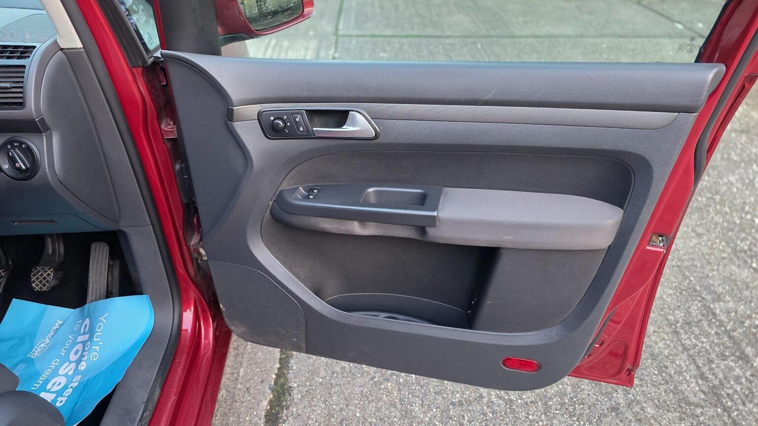 Used Volkswagen Touran 2009 for sale - 77774785: Photo 23