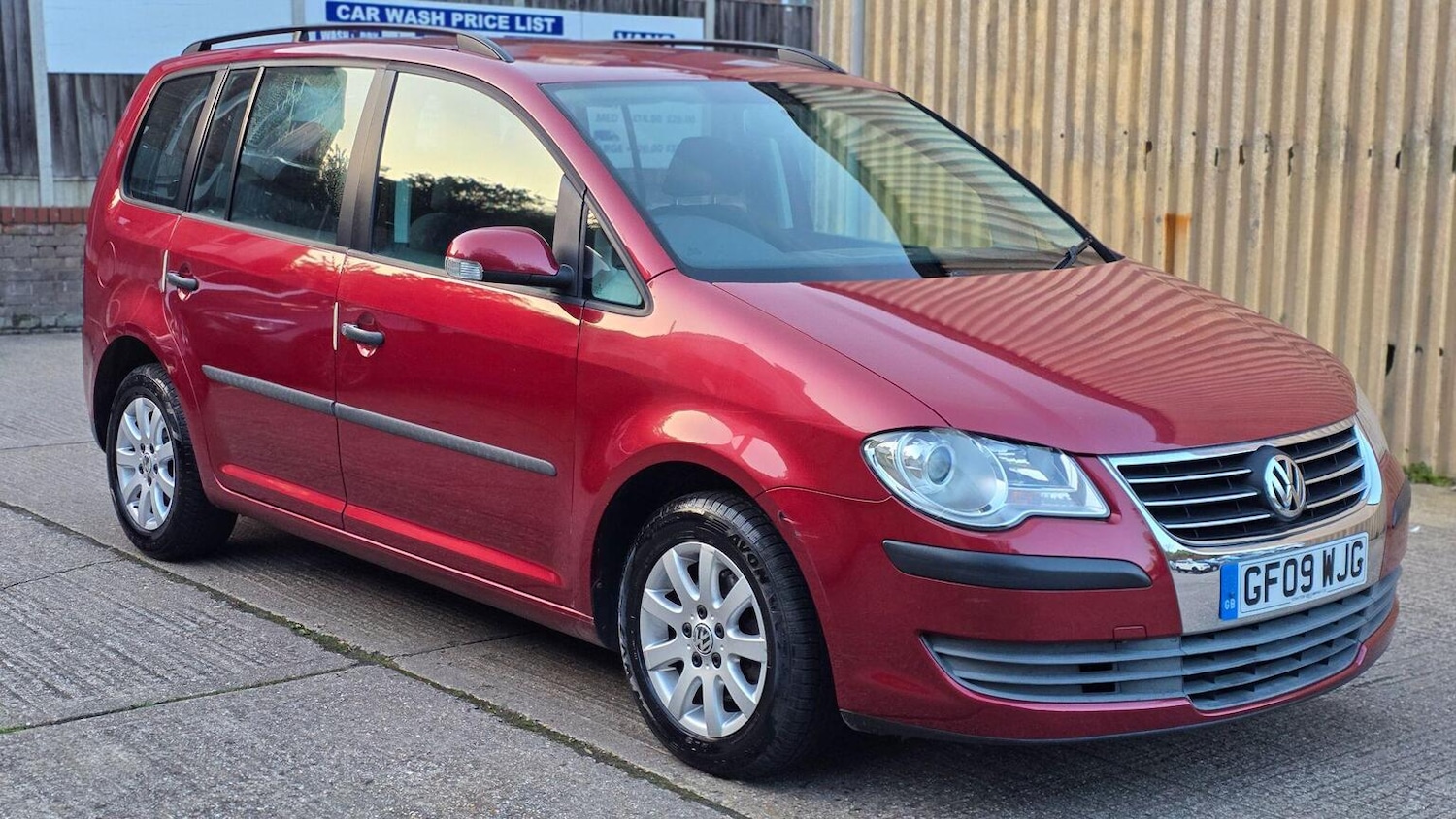 Used Volkswagen Touran 2009 for sale - 77774785: Photo 4