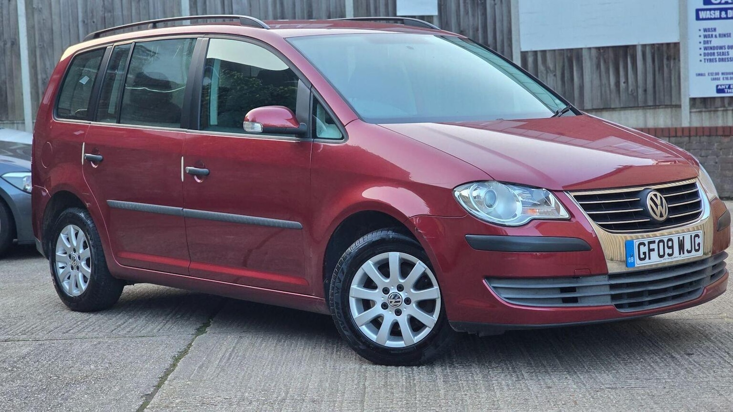 Used Volkswagen Touran 2009 for sale - 77774785: Photo 55