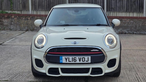 Used MINI Hatch 2016 for sale - 76030603: Photo 2